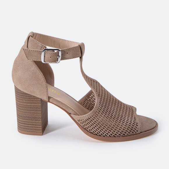 FREE SHIP | Francesca's | NWT Restricted Fayla Perforated Heel - Picture 3 of 11